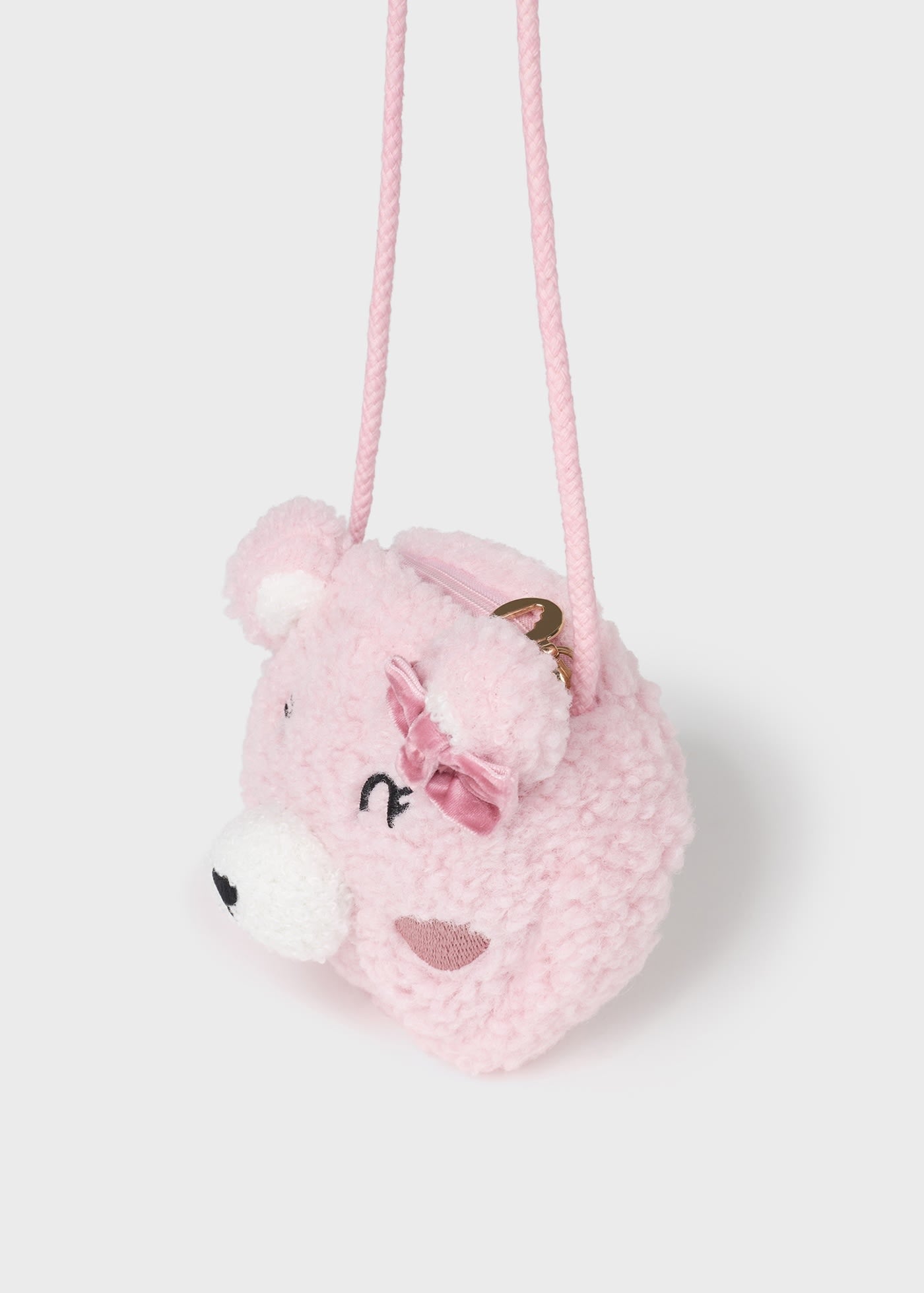 du sac en peluche de la fille