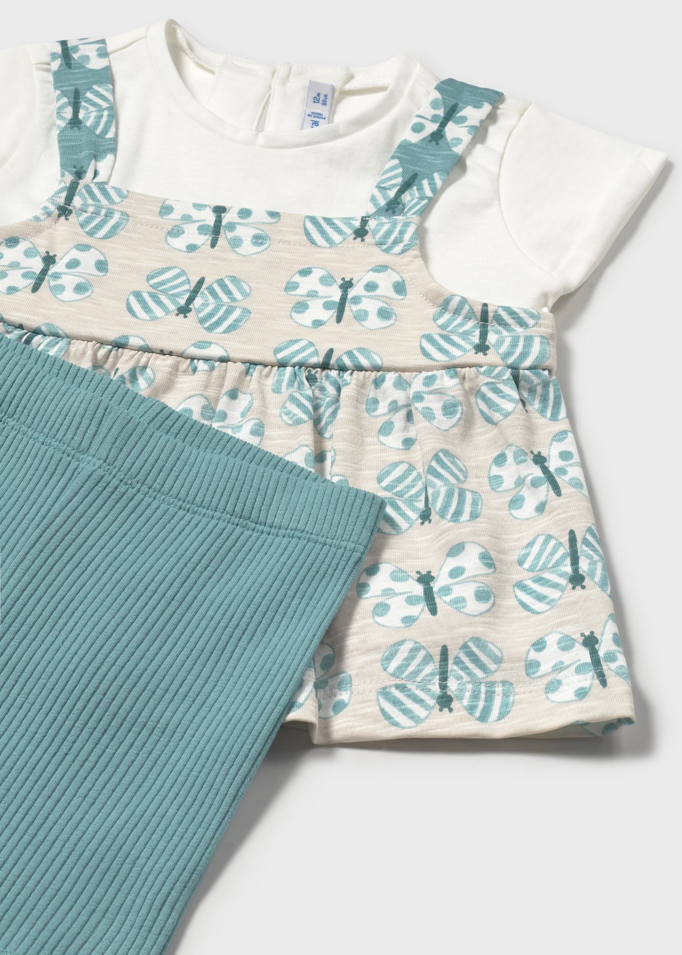 Completo pantaloncino e maglietta sovrapposta