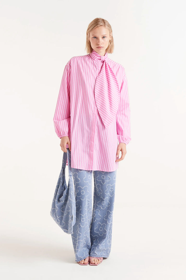 Camicia oversize con stampa a righe rosa