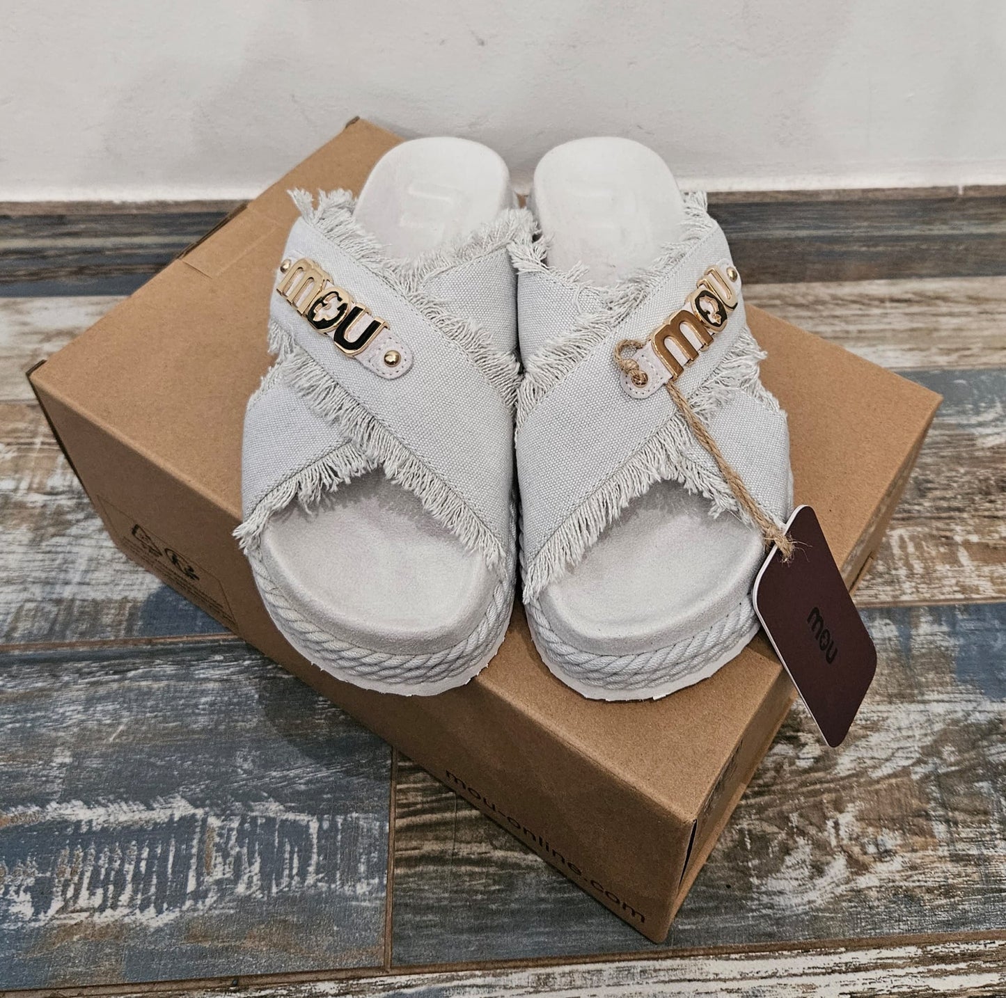Criss-cross rope sandal recycled canvas MOU