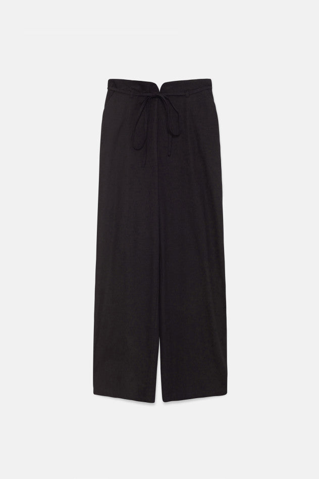 Pantalone lungo gamba dritta
