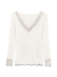 Top bianco scollo e maniche pizzo